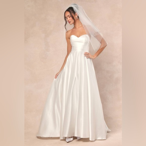 NWOT Lulus Khalida White Satin Strapless Bridal Gown $298 MSRP Estimated Small - Picture 3 of 12